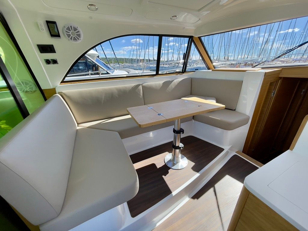 SAS Vektor Adriana 44 | Baby Blue