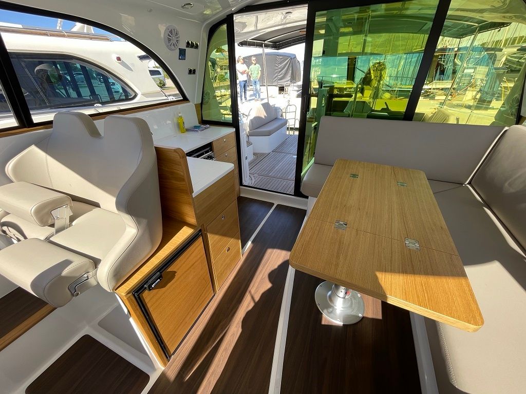 SAS Vektor Adriana 44 | Baby Blue