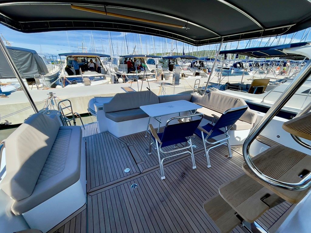 SAS Vektor Adriana 44 | Baby Blue