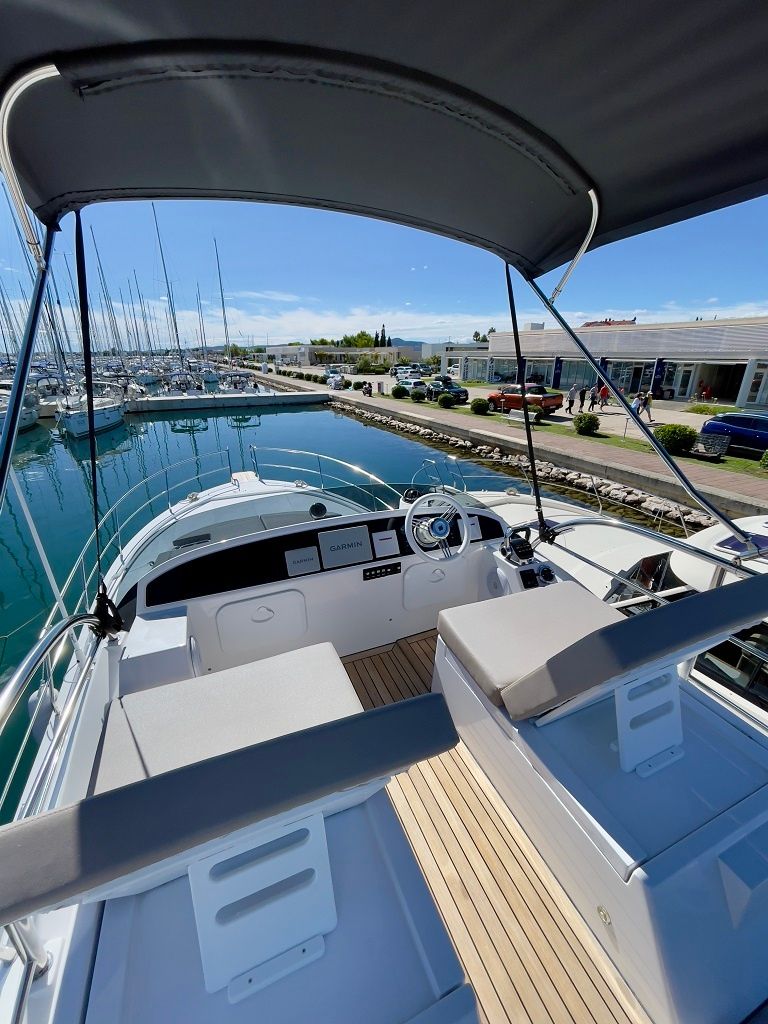 SAS Vektor Adriana 44 | Baby Blue