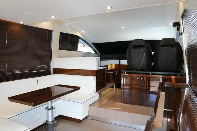 Fairline Squadron 50 | Atlantida
