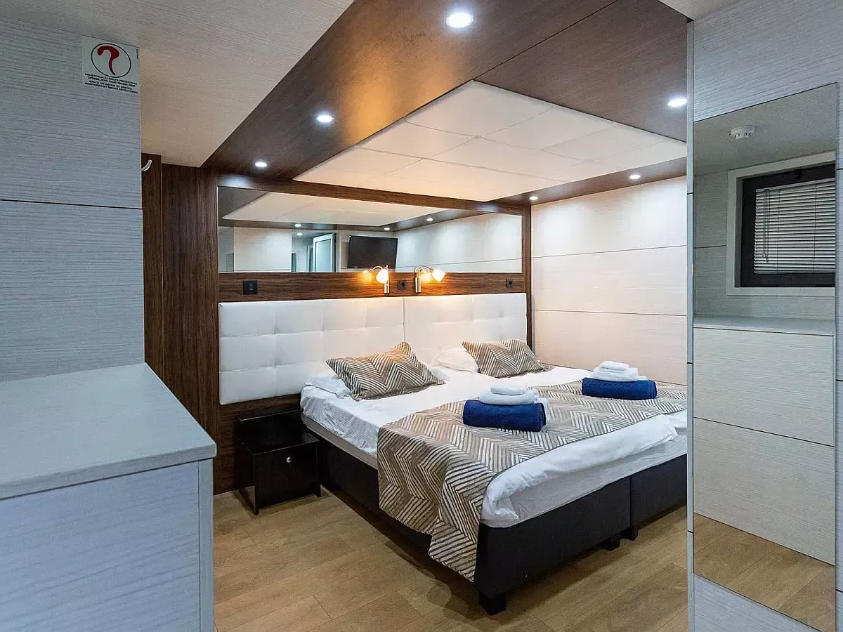 Custom Built 115 | MB Adriatic Queen