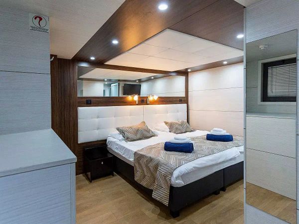 Custom Built 115 | MB Adriatic Queen