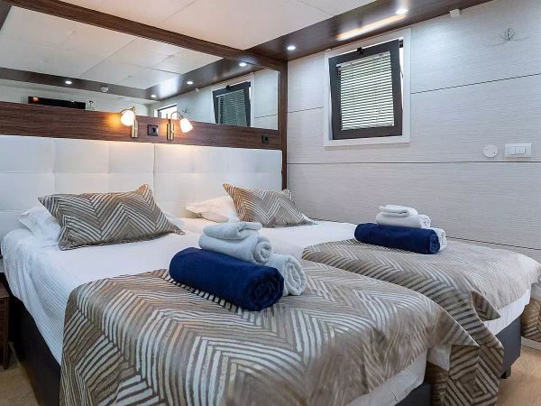 Custom Built 115 | MB Adriatic Queen