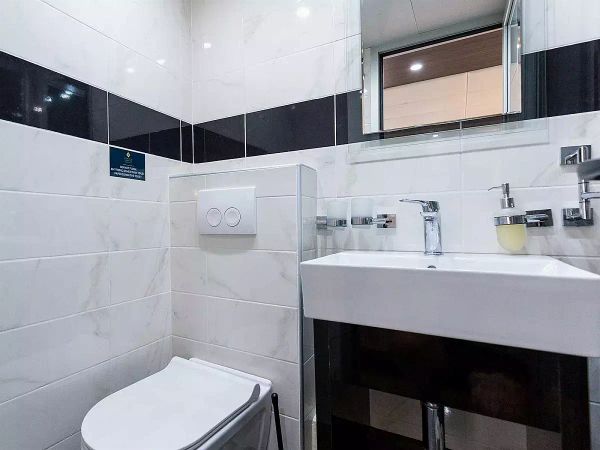 Custom Built 115 | MB Adriatic Queen