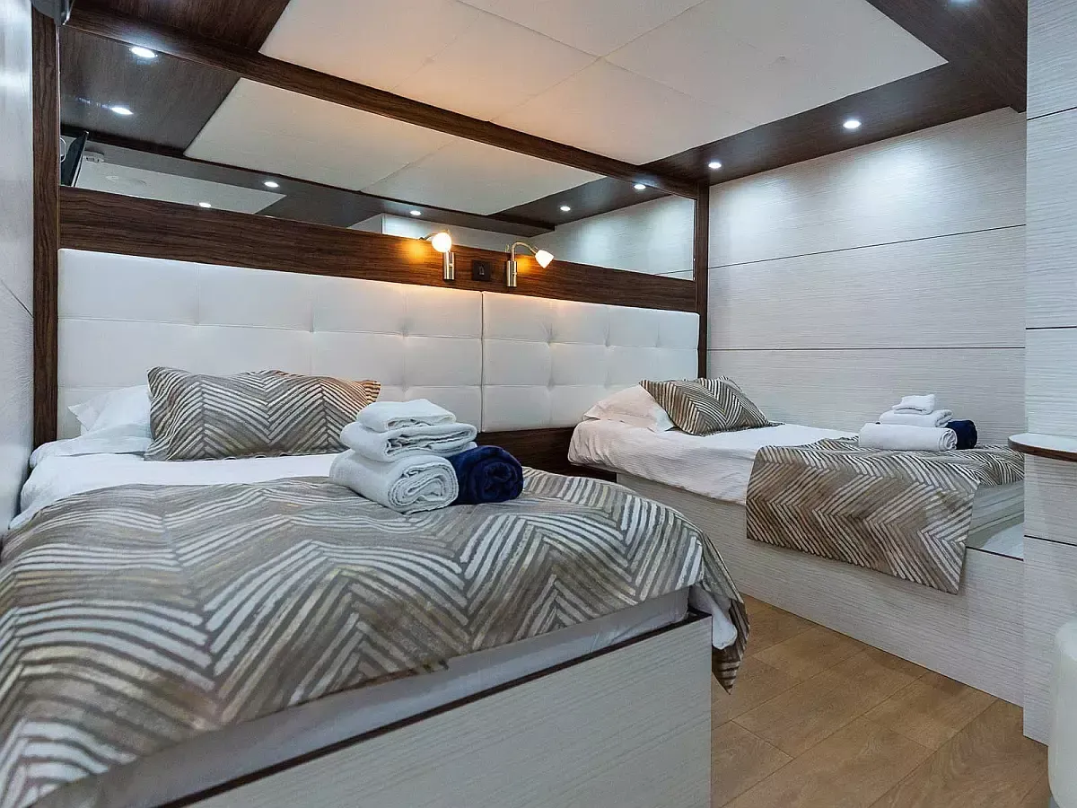 Custom Built 115 | MB Adriatic Queen