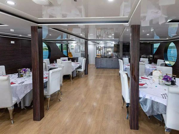 Custom Built 115 | MB Adriatic Queen