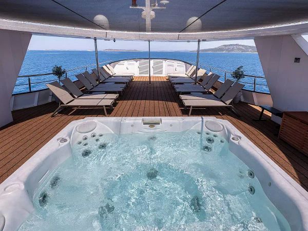 Custom Built 115 | MB Adriatic Queen