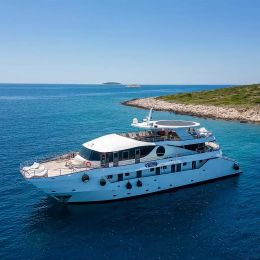 Custom Built 115 | MB Adriatic Queen