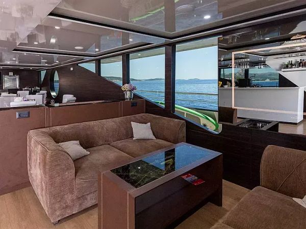 Custom Built 115 | MB Adriatic Queen