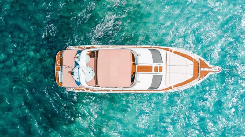 Sea Ray 450 | Mr. Sea