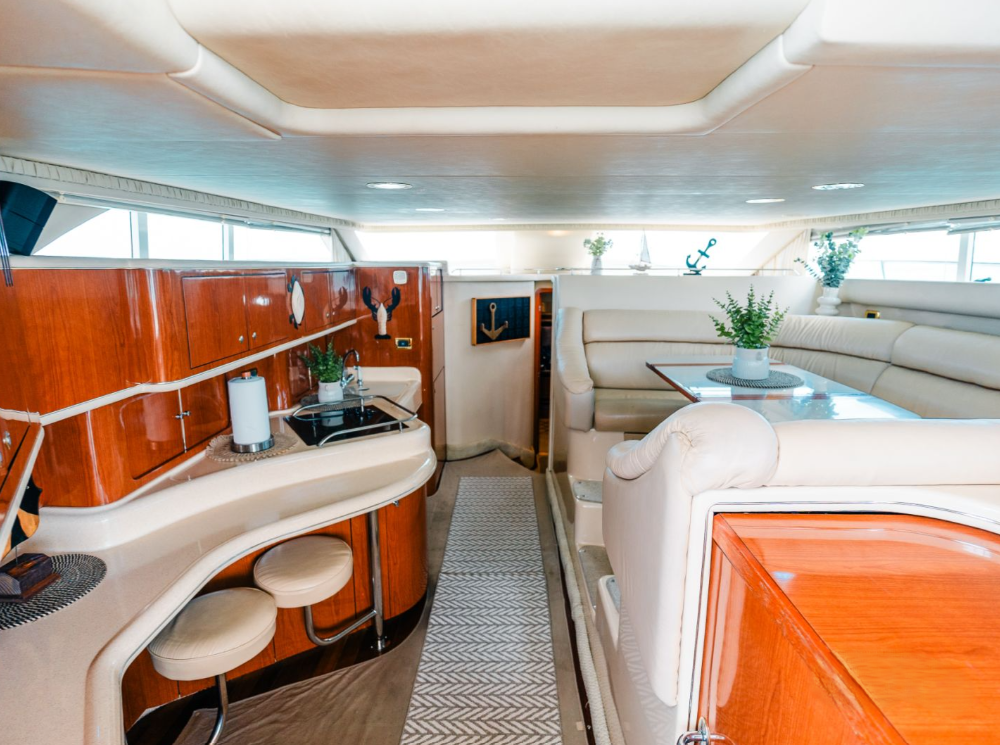 Sea Ray 450 | Mr. Sea