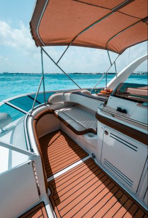 Sea Ray 450 | Mr. Sea