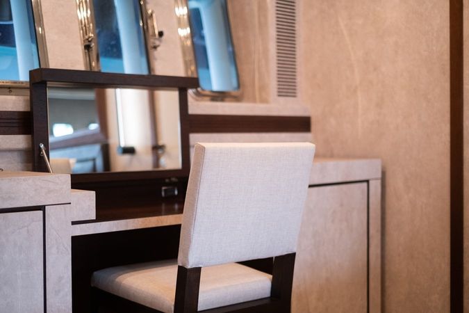 Mangusta 92 | Five Stars