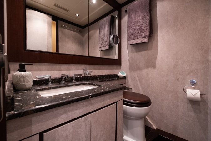 Mangusta 92 | Five Stars