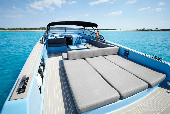 Van Dutch 40 | Blue Steel