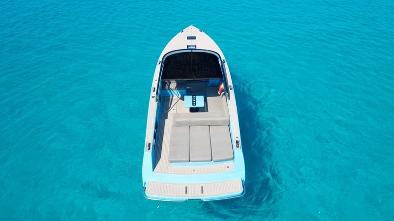 Van Dutch 40 | Blue Steel