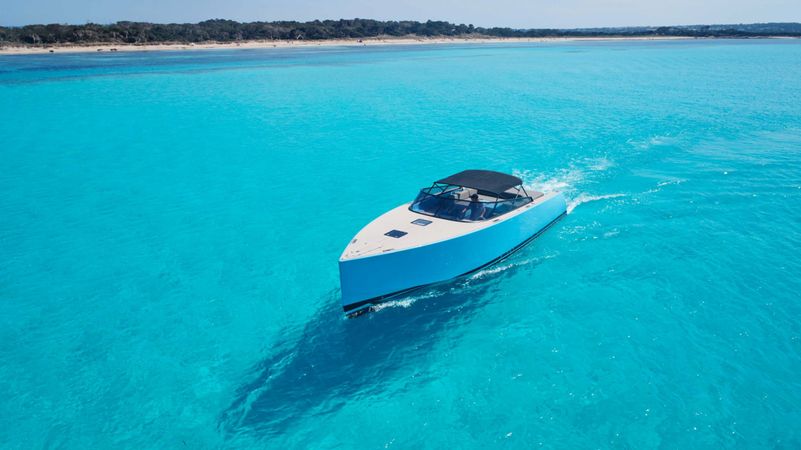 Van Dutch 40 | Blue Steel