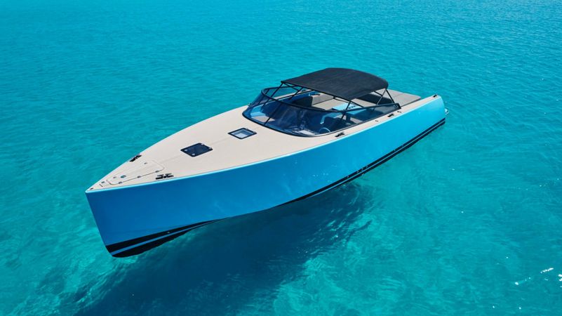 Van Dutch 40 | Blue Steel