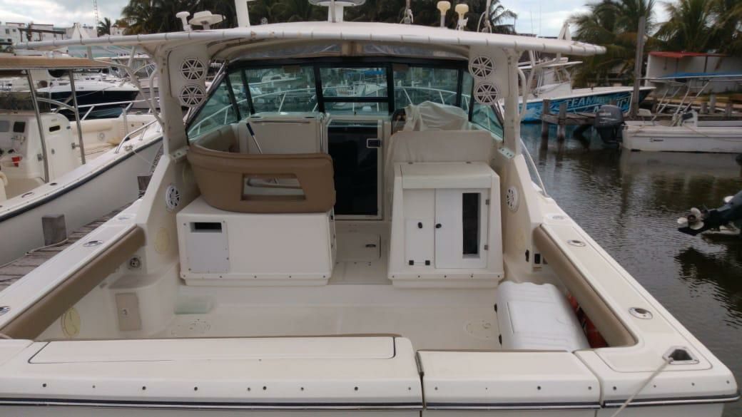 Tiara 3500 Express | Tango