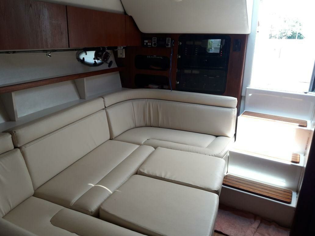 Tiara 3500 Express | Tango