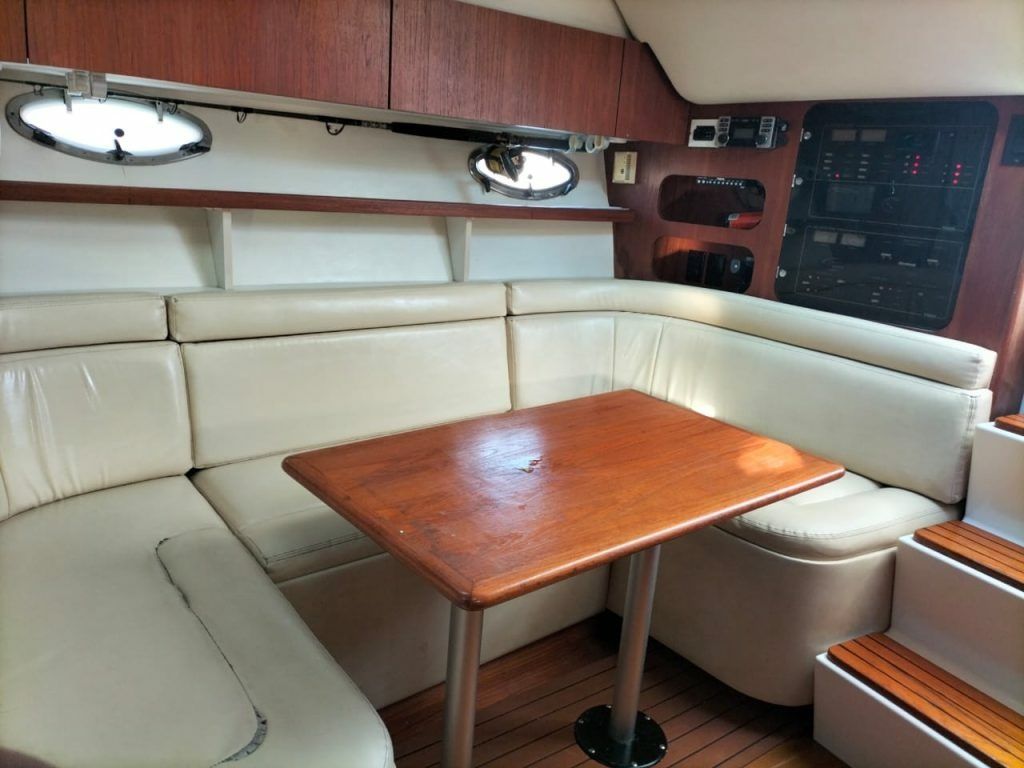 Tiara 3500 Express | Tango