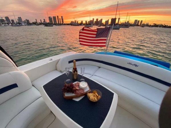 Sea Ray 420 Sundancer | Pirentinha