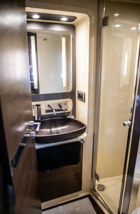 Azimut 55 | Julia Valentina