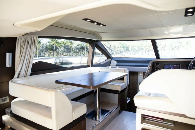 Azimut 55 | Julia Valentina