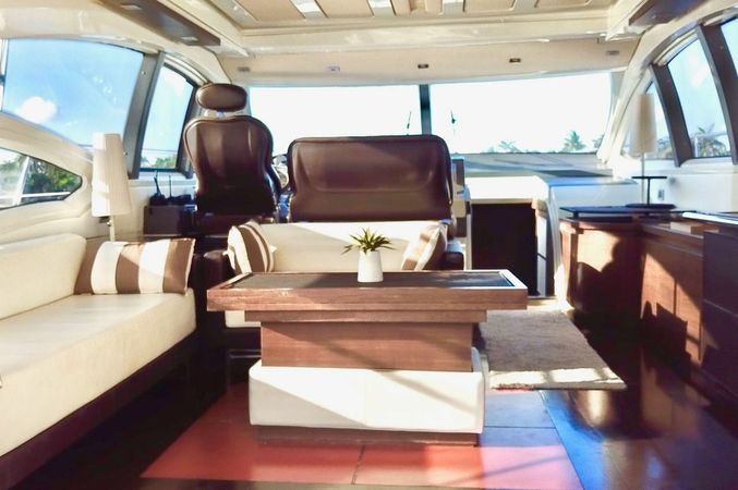 Azimut 62 S | Warren Kelly