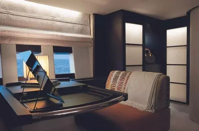 Azimut 62 S | Warren Kelly