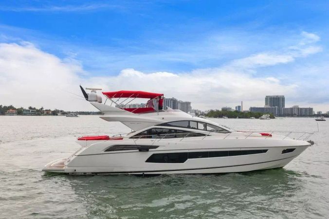 Sunseeker Manhattan 70 | Gem