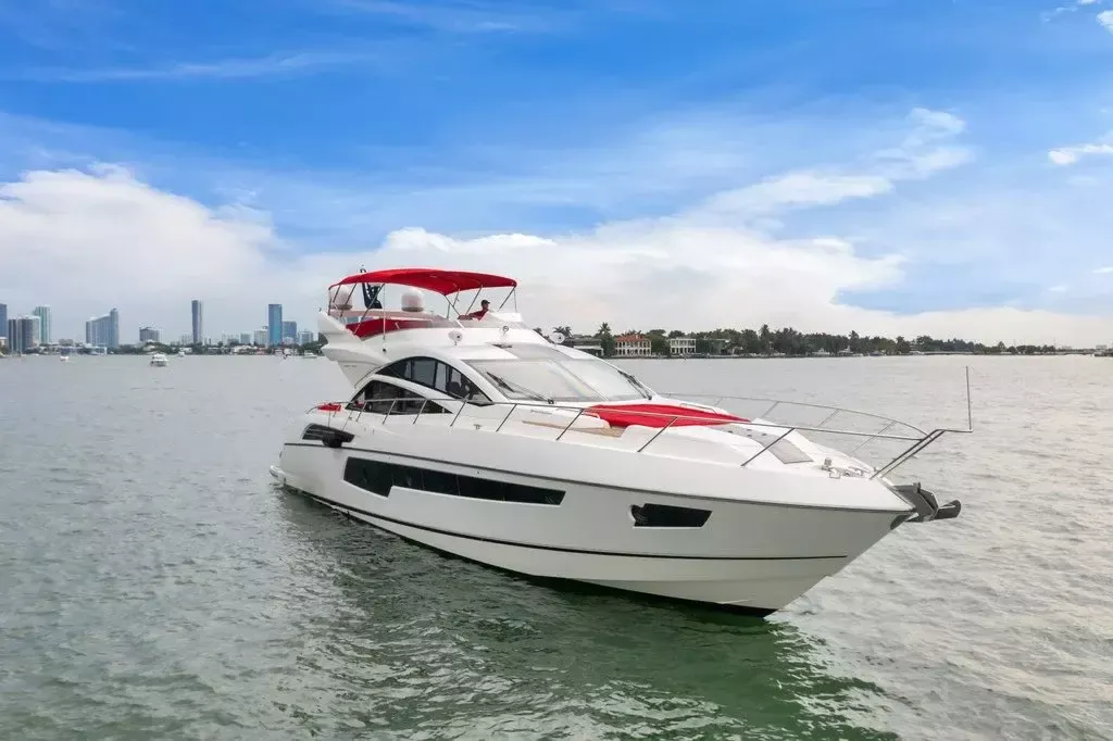Sunseeker Manhattan 70 | Gem