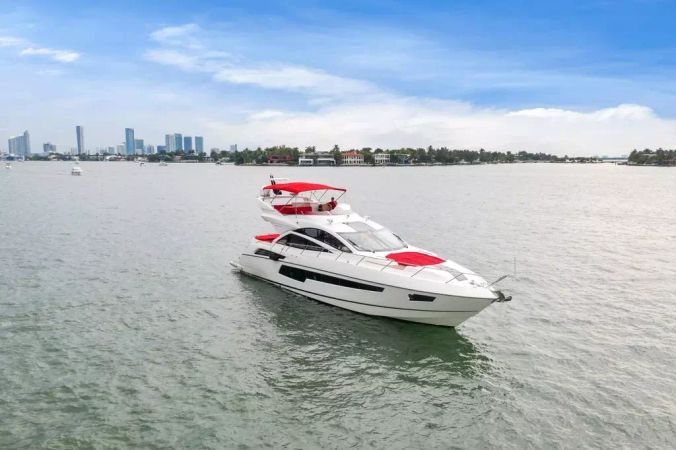 Sunseeker Manhattan 70 | Gem