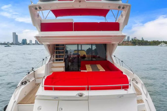 Sunseeker Manhattan 70 | Gem