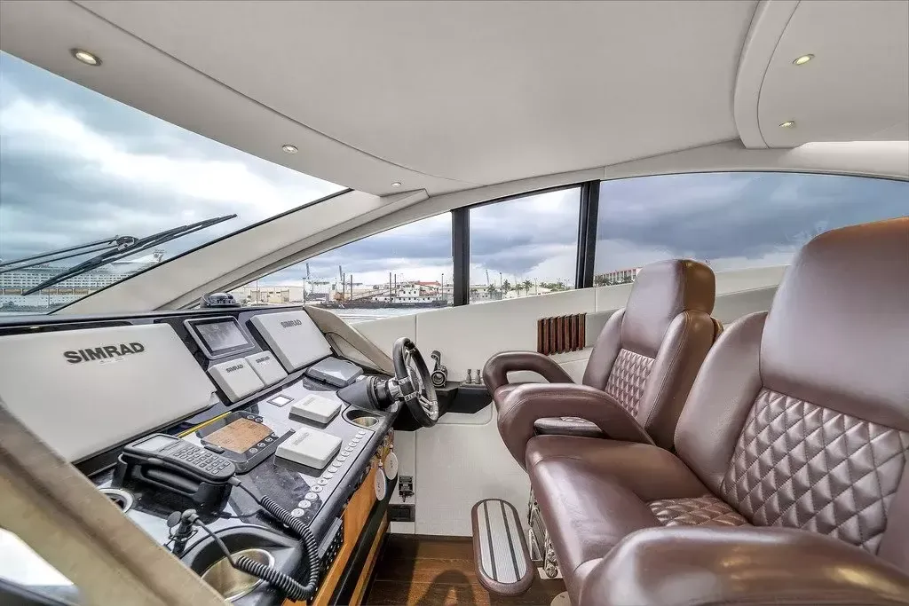 Sunseeker Manhattan 70 | Gem