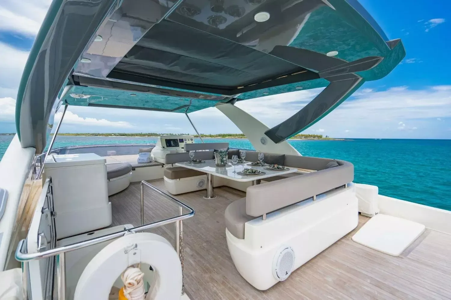 Ferretti 75 | Kudu