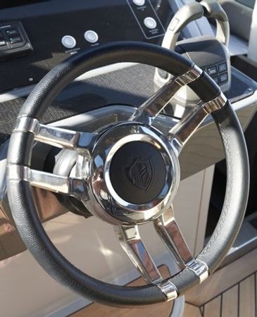 Canados Gladiator 493 | Grand