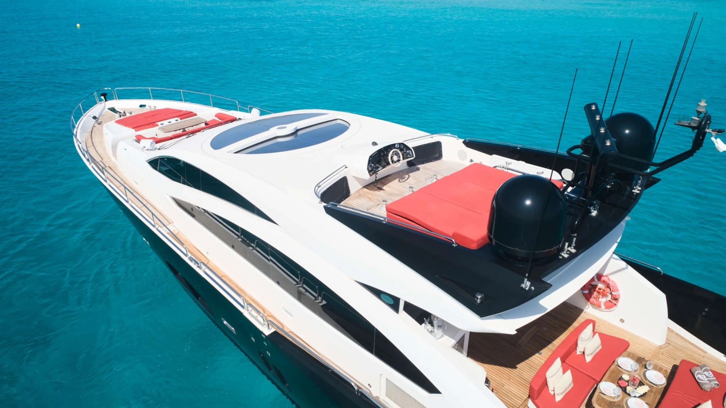 Sunseeker Predator 92 | UM7