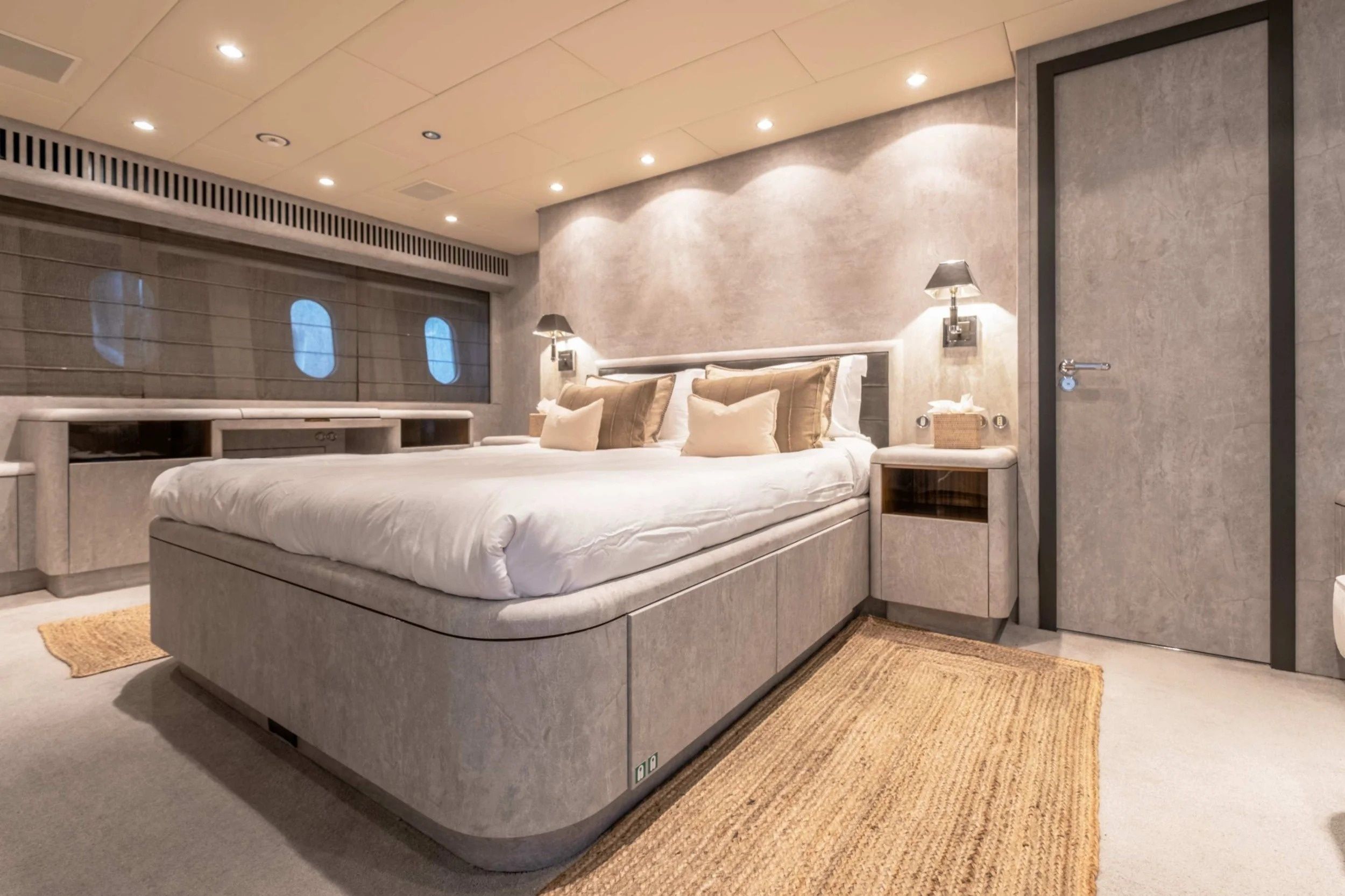 Leopard 102 | Dark Knight