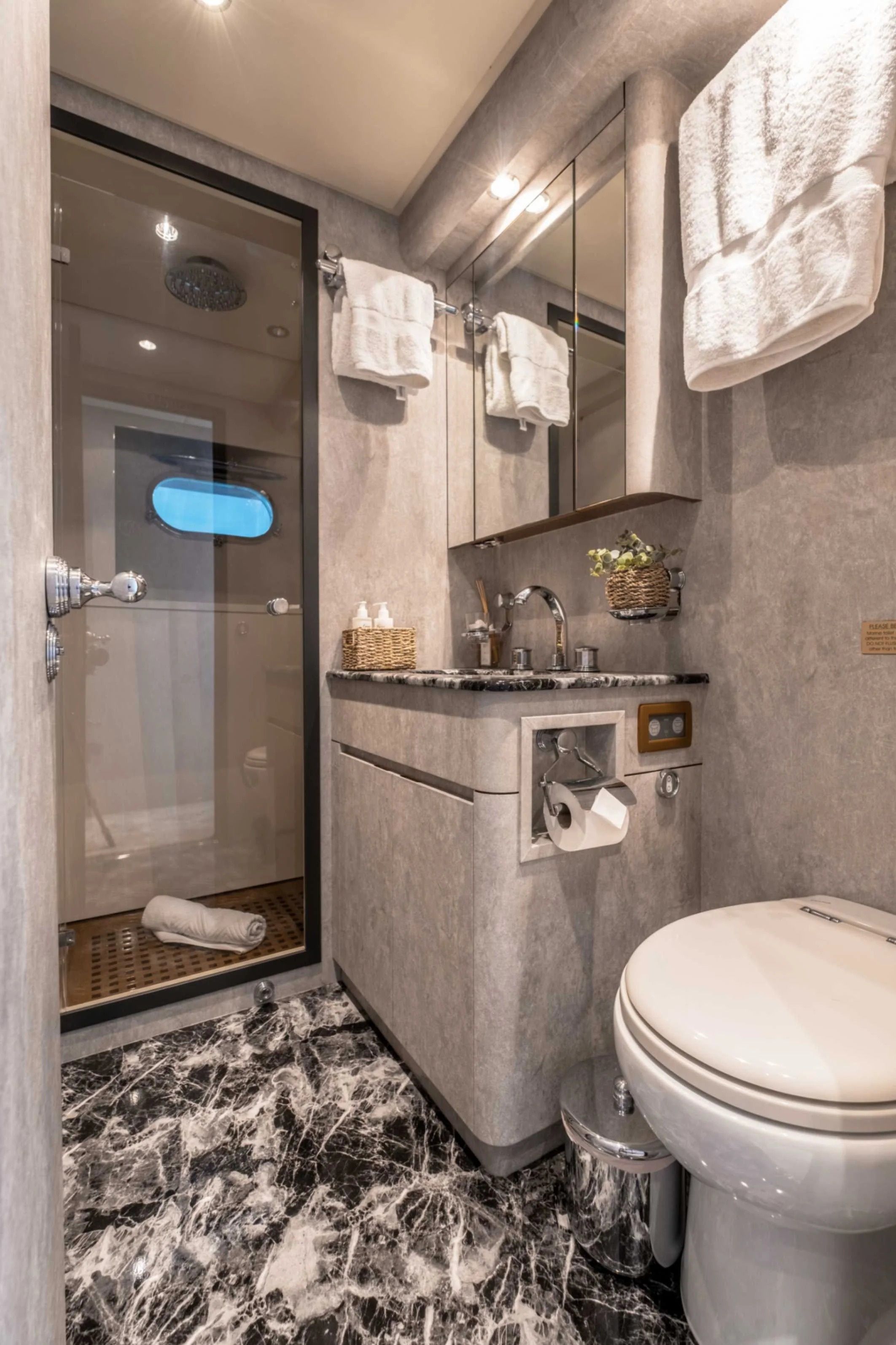 Leopard 102 | Dark Knight