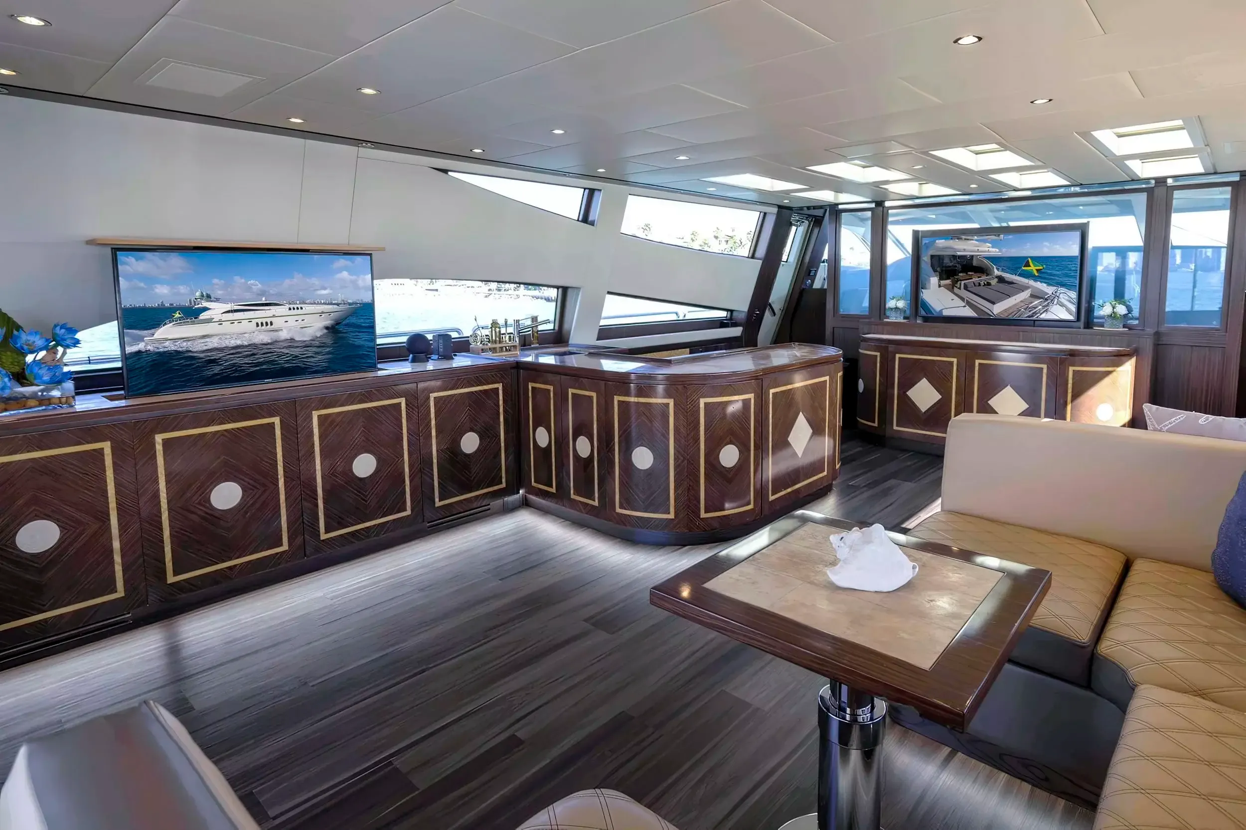 Leopard 112 | Encore