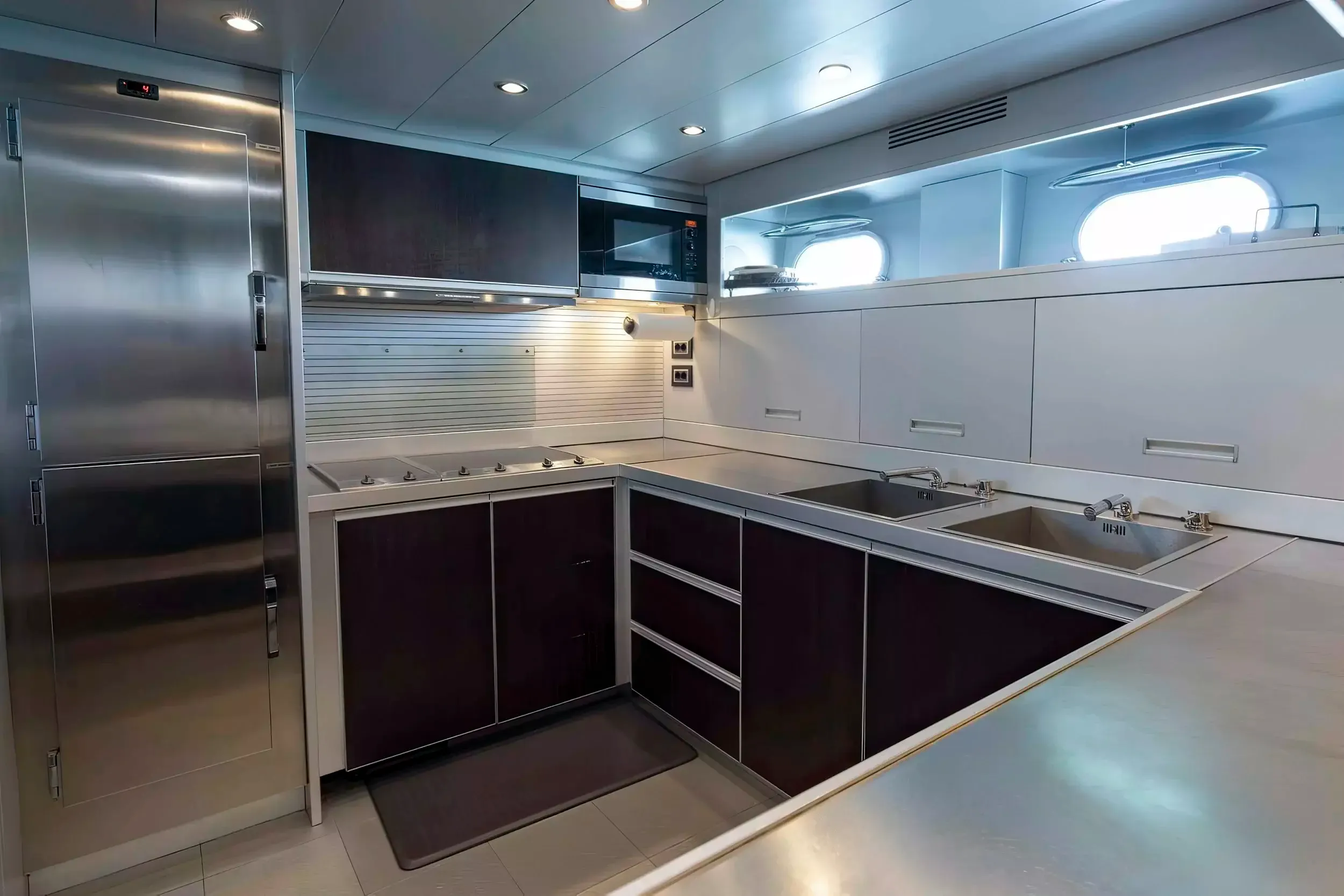 Leopard 112 | Encore