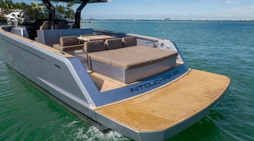 Pardo 43 | Intouchables