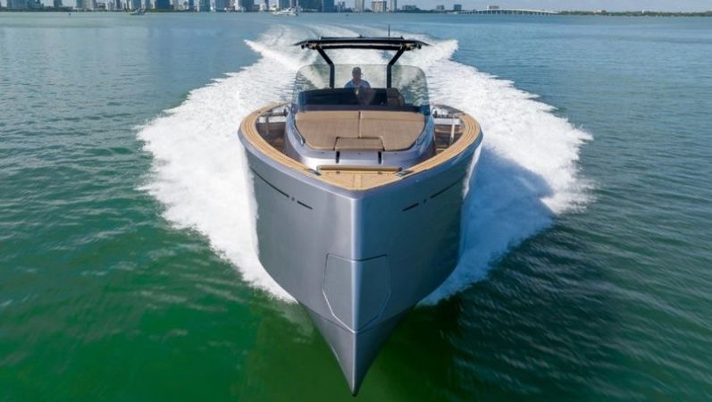 Pardo 43 | Intouchables