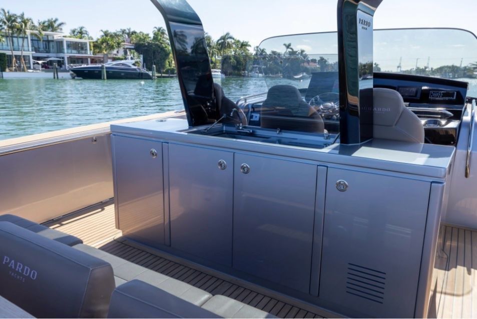 Pardo 43 | Intouchables