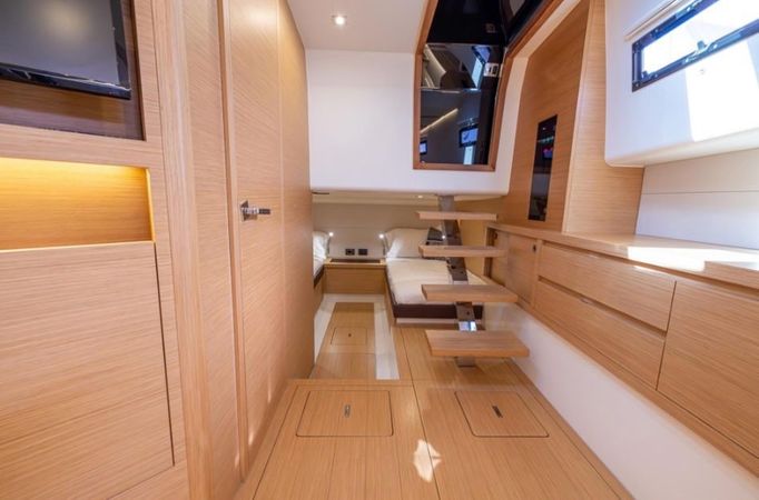 Pardo 43 | Intouchables