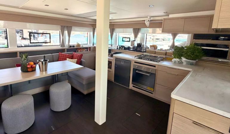 Lagoon 55 | Star Link