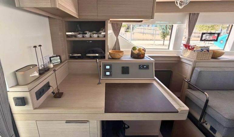 Lagoon 55 | Star Link