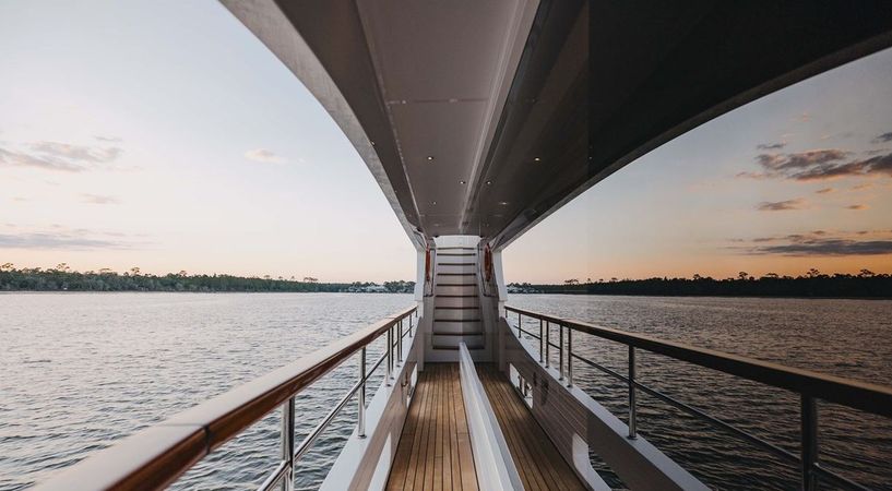 Benetti Delfino 93 | Bella Vita